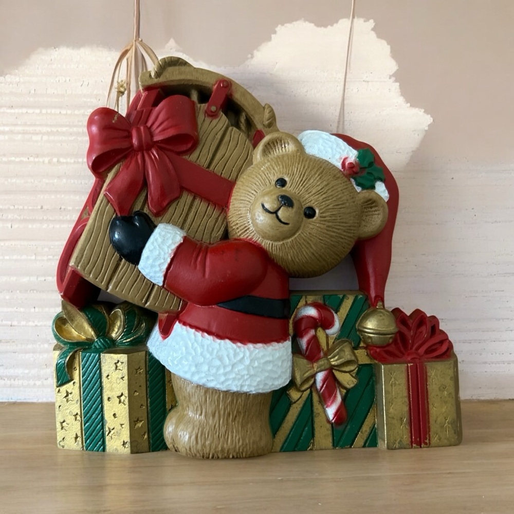 Vintage 1993 Plastic Burwood Christmas Bear Plaques Wall Hangings Retro - Picture 4 of 5